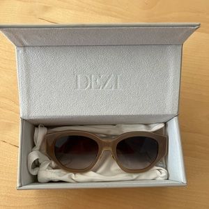 Dezi Charge It Sunglasses